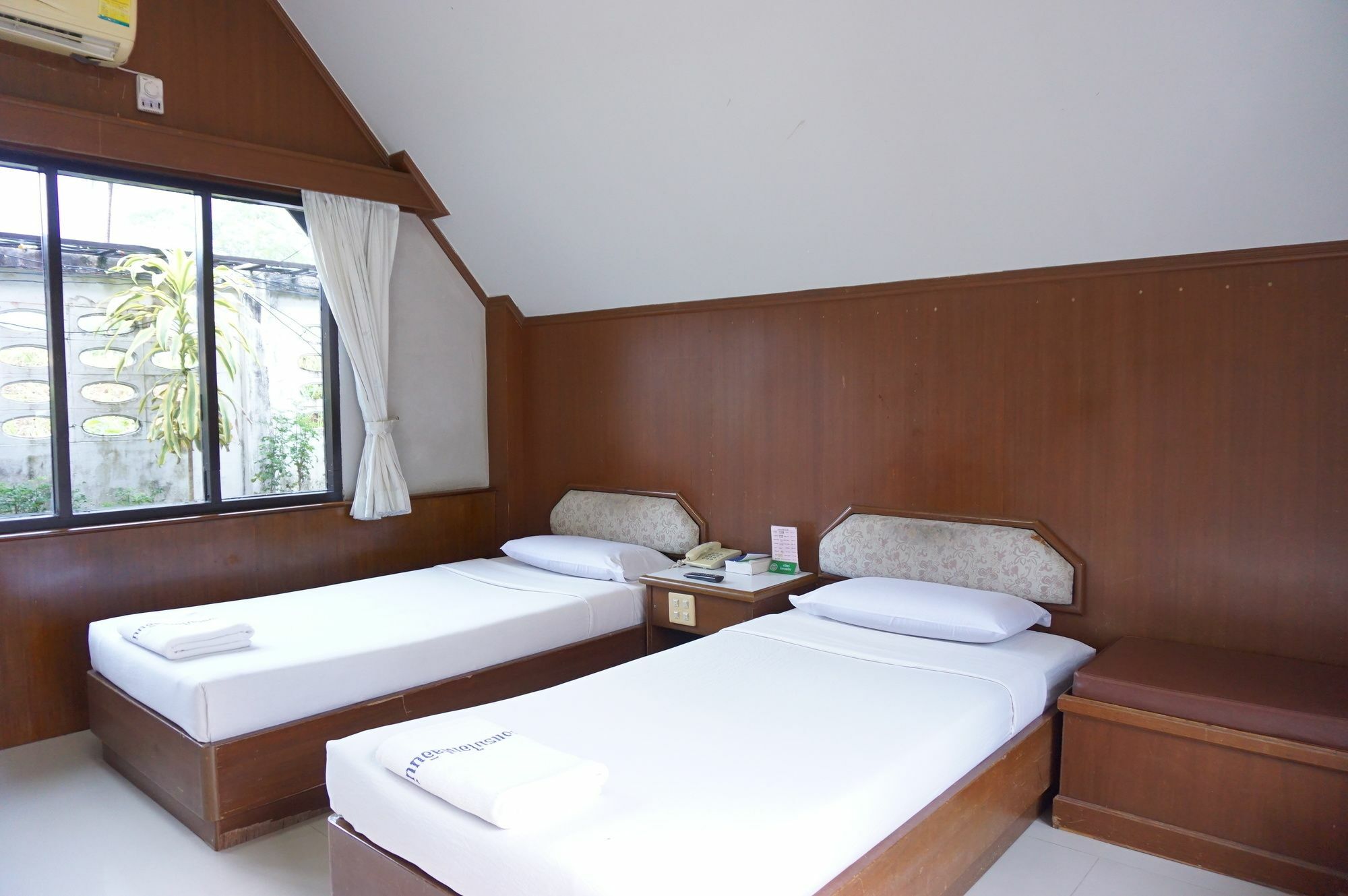 Eiffel Inn Ранонг Экстерьер фото