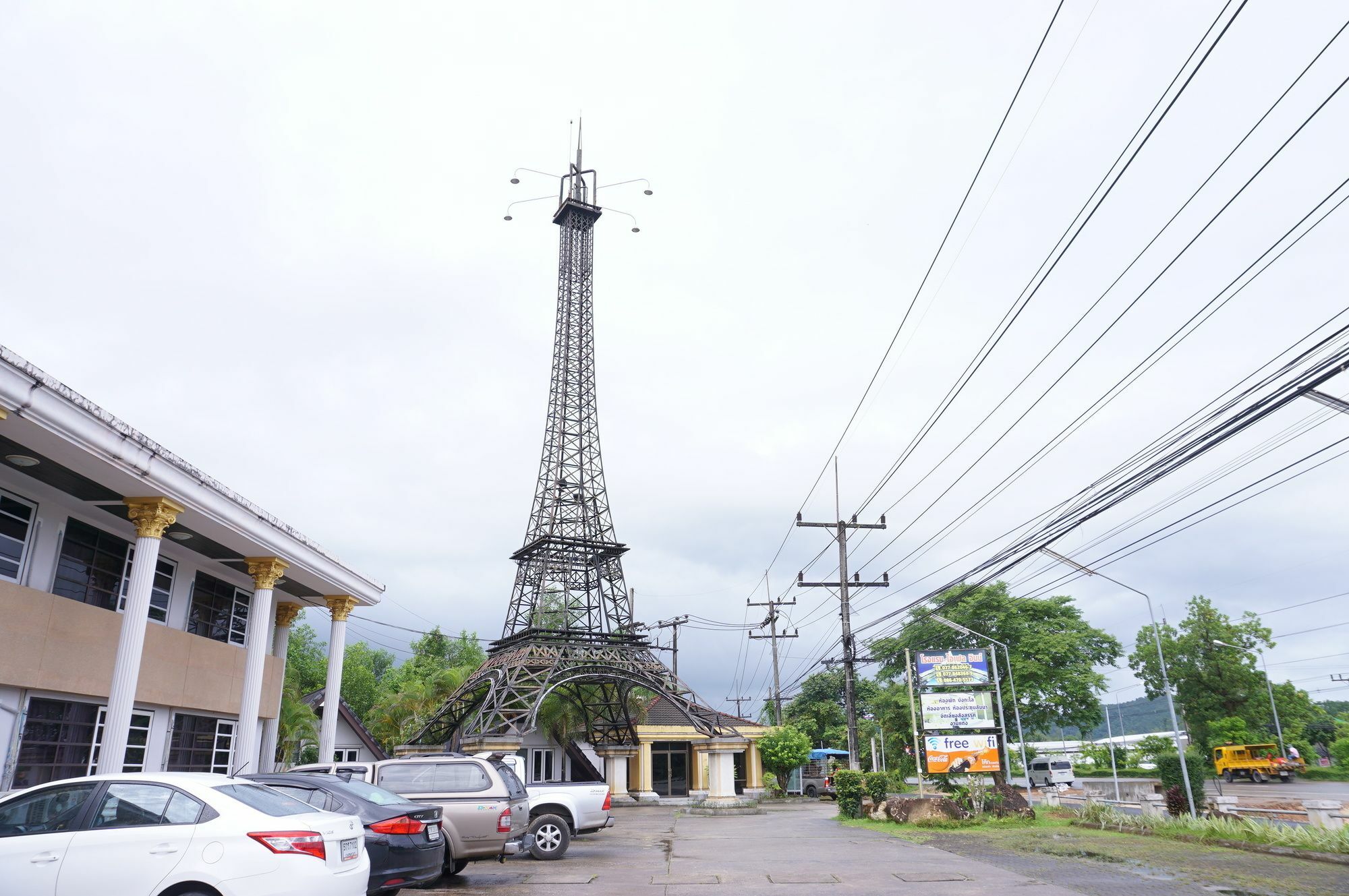 Eiffel Inn Ранонг Экстерьер фото